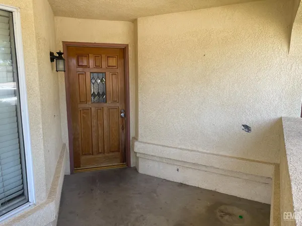 $319,900 | Undisclosed Address, Bakersfield, CA 93312