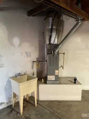 $319,900 | Undisclosed Address, Bakersfield, CA 93312