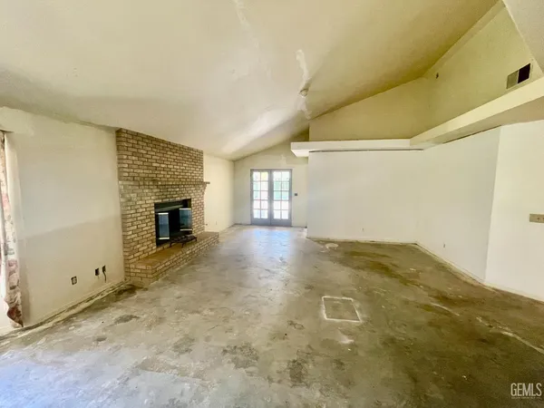 $319,900 | Undisclosed Address, Bakersfield, CA 93312