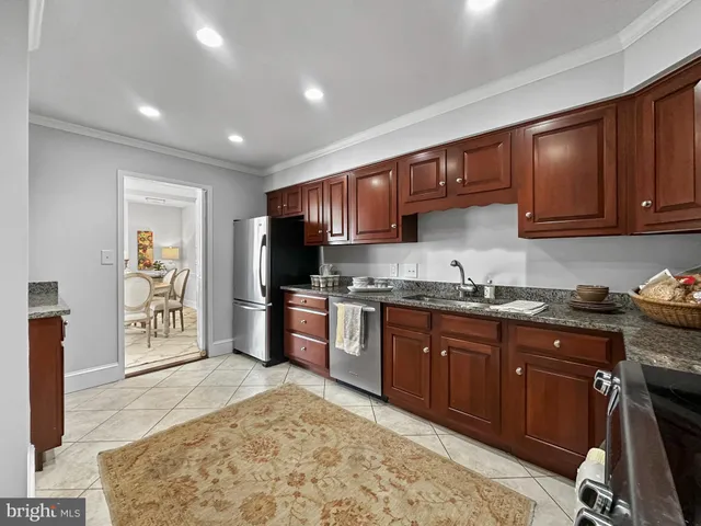$475,000 | 8101 Connecticut Avenue, Unit S701, Chevy Chase, MD 20815