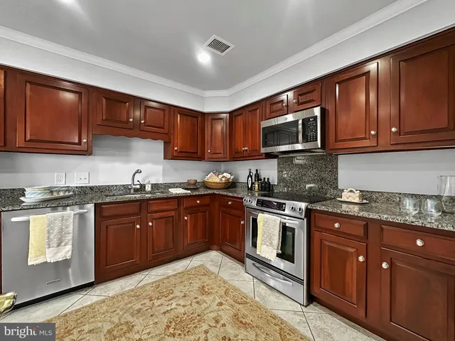 $475,000 | 8101 Connecticut Avenue, Unit S701, Chevy Chase, MD 20815