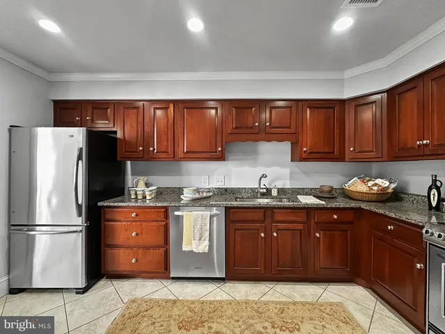 $475,000 | 8101 Connecticut Avenue, Unit S701, Chevy Chase, MD 20815