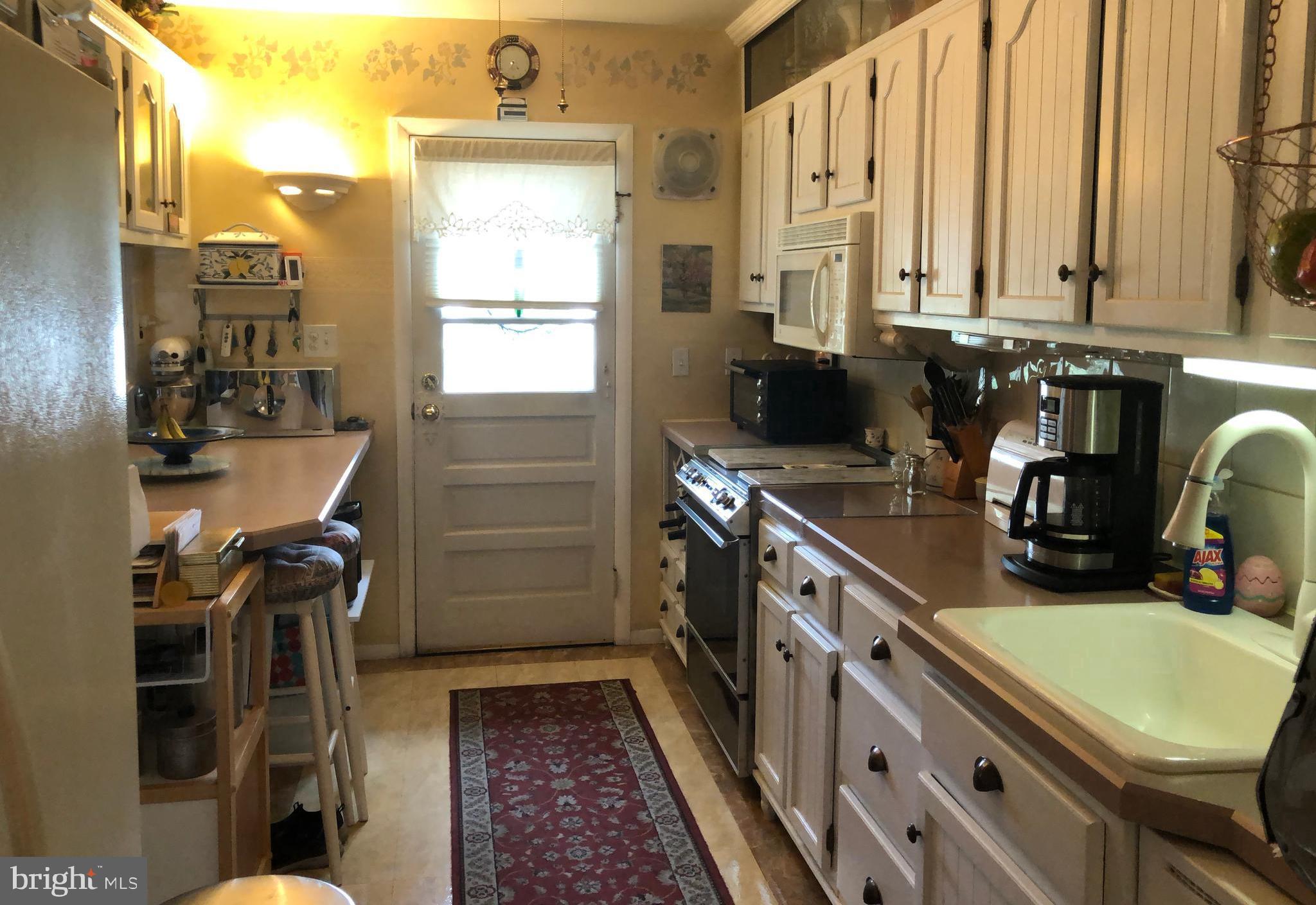 5711 Utrecht Road Baltimore, MD 21206 - Photo 4 of 35