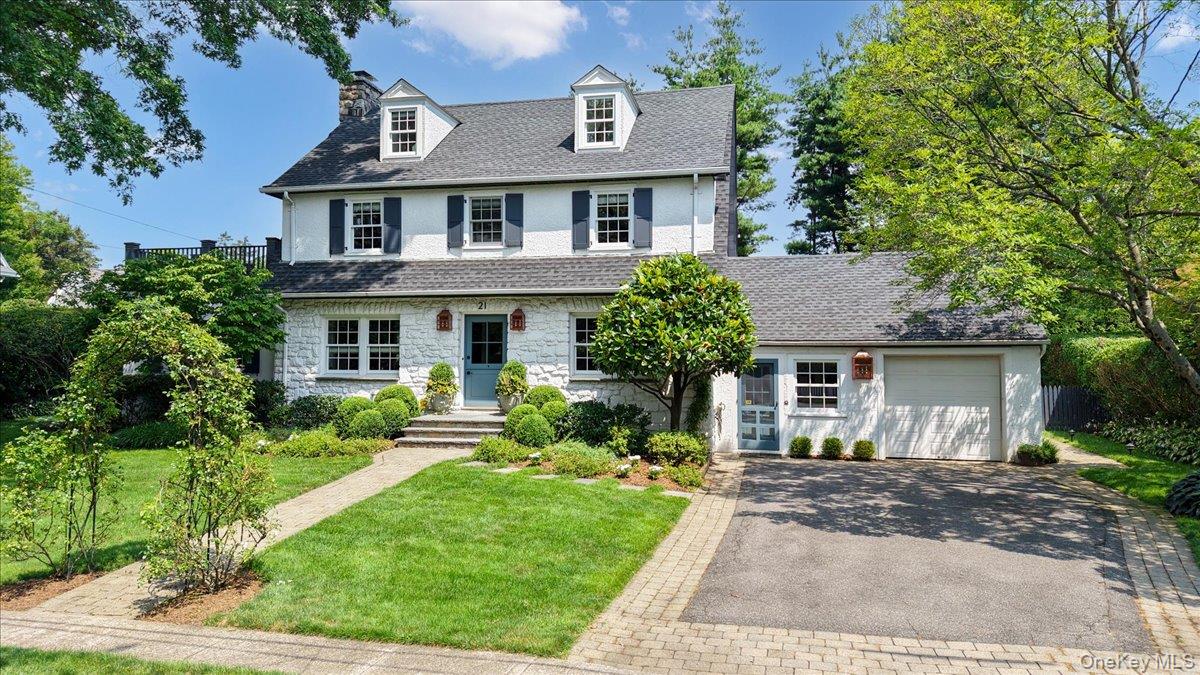 21 Orchard Road Larchmont, NY 10538 - Photo 3 of 48