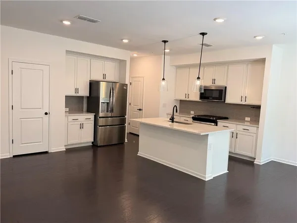 $2,450 | 716 Vallin Street, Cumming, GA 30041