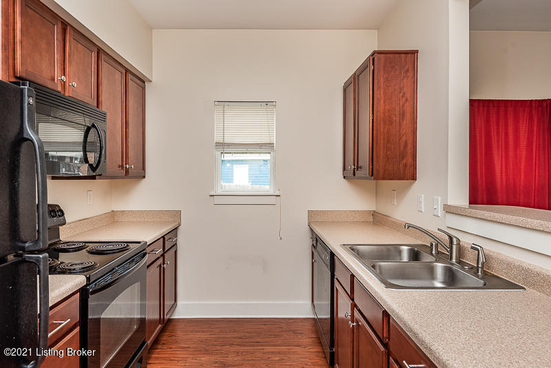 3440 Boxelder Road Louisville, KY 40216 - Photo 14 of 26 DSC_0126