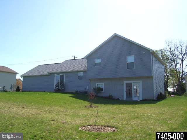 860 Hostetter Road Hanover, PA 17331 - Photo 3 of 9