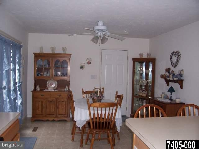 860 Hostetter Road Hanover, PA 17331 - Photo 6 of 9