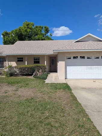 $309,900 | 108 Twin Lake Circle, Umatilla, FL 32784