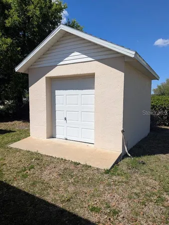 $309,900 | 108 Twin Lake Circle, Umatilla, FL 32784