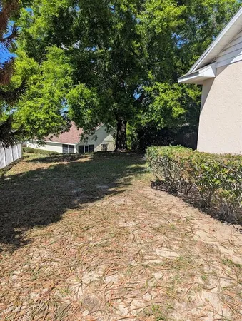 $309,900 | 108 Twin Lake Circle, Umatilla, FL 32784