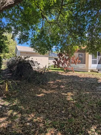 $309,900 | 108 Twin Lake Circle, Umatilla, FL 32784