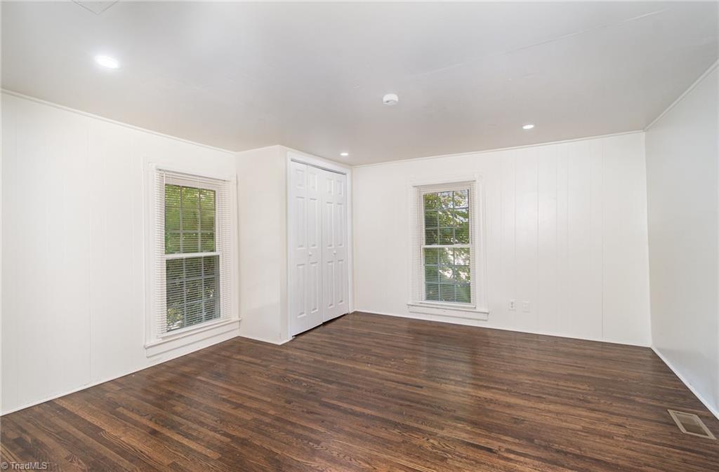 310 West Ray Avenue High Point, NC 27262 - Photo 24 of 28 Bedroom 2 - 2nd level