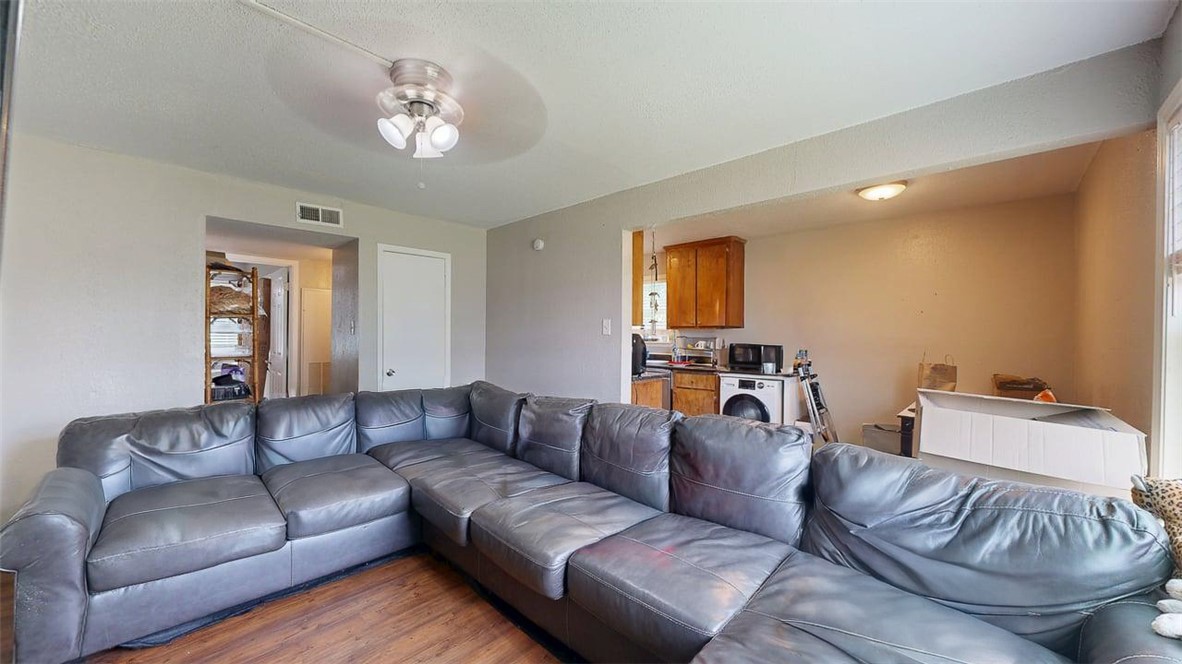806 Oran Circle, Unit B Bryan, TX 77801 - Photo 3 of 16