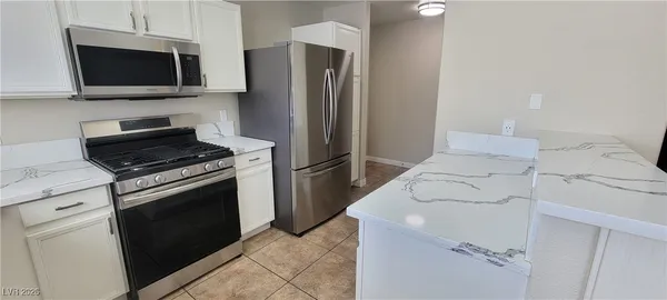 $1,850 | 830 Carnegie Street, Unit 1821, Henderson, NV 89052