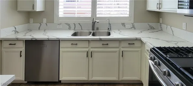 $1,800 | 830 Carnegie Street, Unit 1821, Henderson, NV 89052