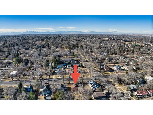 a picture of city view