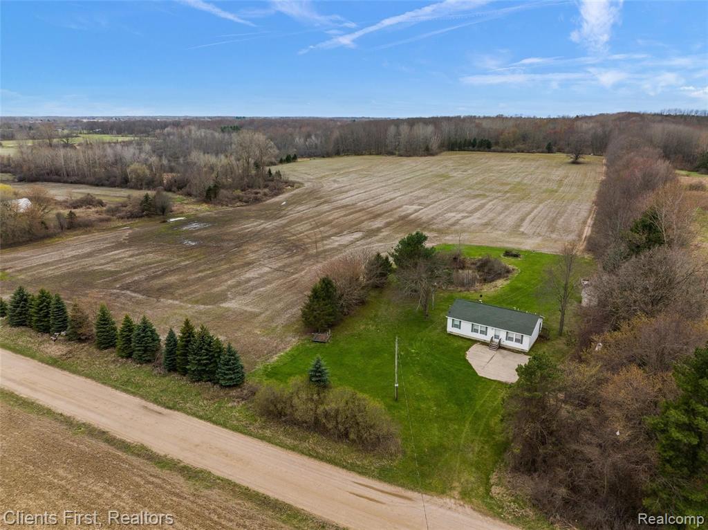 8260 South Lincoln Road Shepherd, MI 48883 - Photo 36 of 68