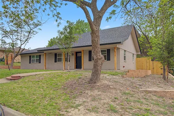 $2,350 | 502 Rogers Way, Rockwall, TX 75087