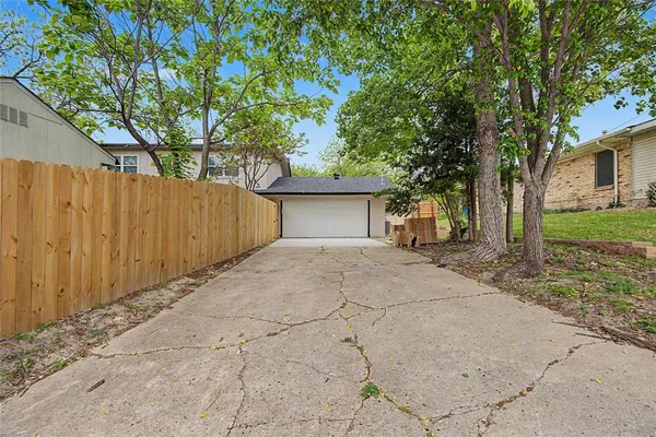 $2,350 | 502 Rogers Way, Rockwall, TX 75087