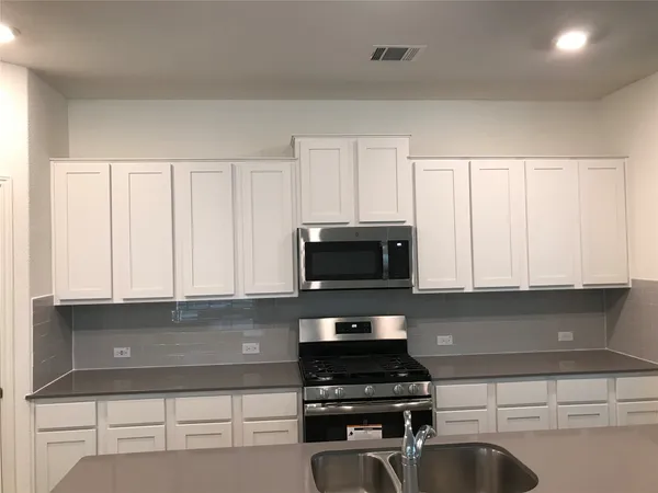 $2,250 | 1200 Nokota Bend, Georgetown, TX 78626