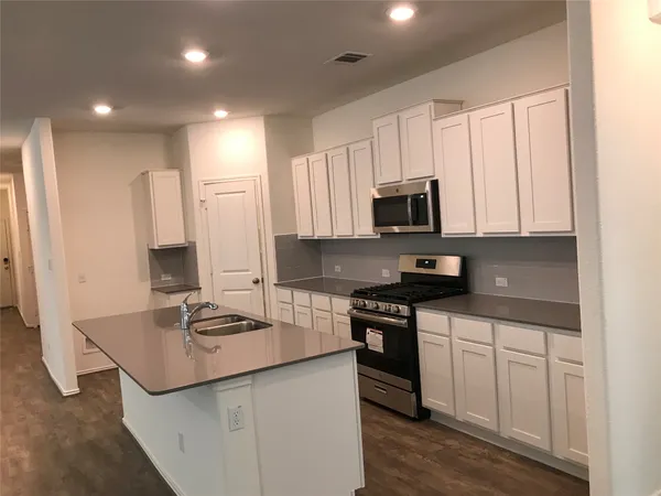 $2,250 | 1200 Nokota Bend, Georgetown, TX 78626