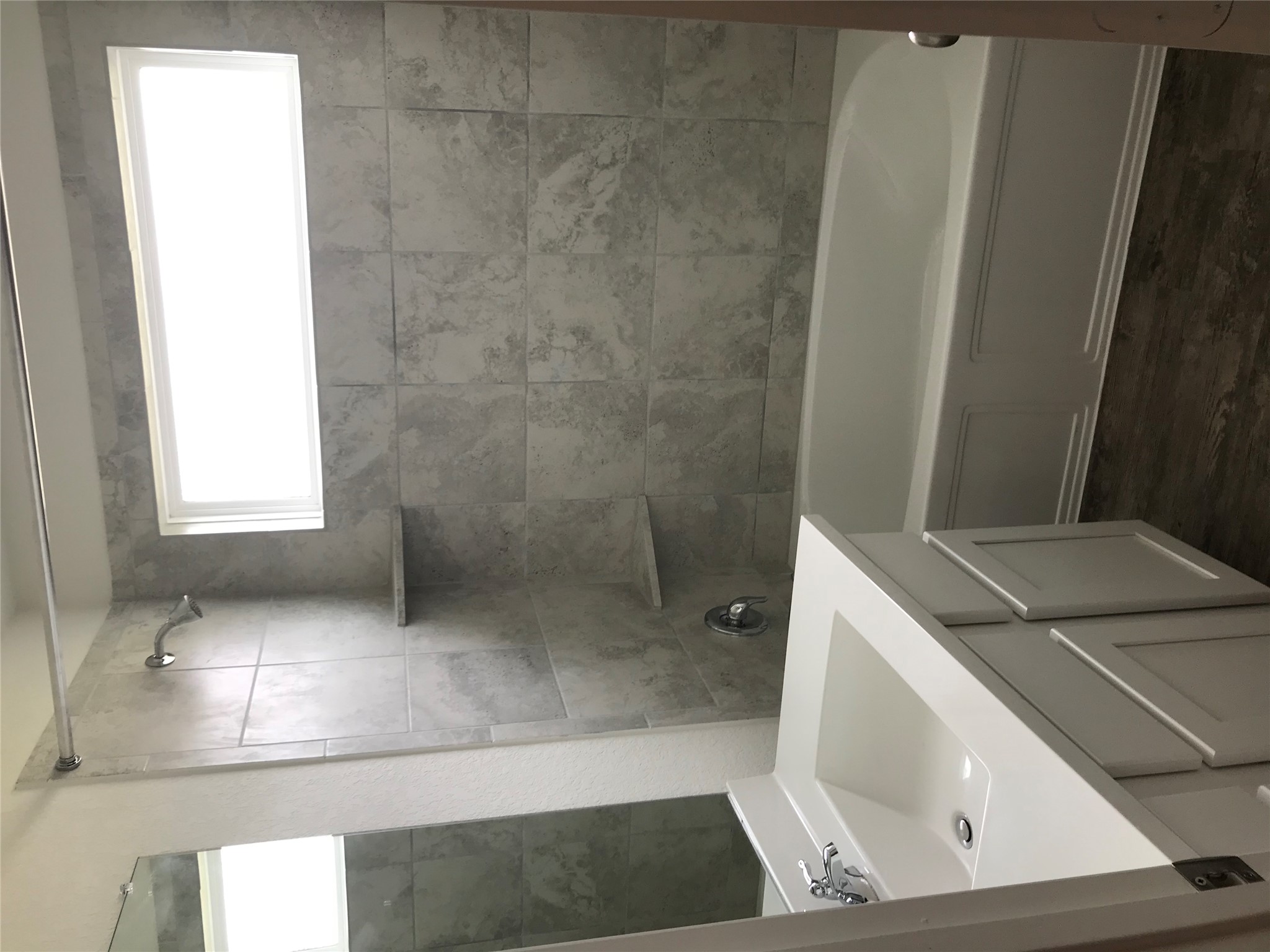 1200 Nokota Bend Georgetown, TX 78626 - Photo 6 of 39 a bathroom with a sink and a bathtub