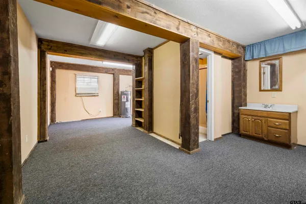 $574,900 | 20848 Bay Shore Drive, Flint, TX 75762