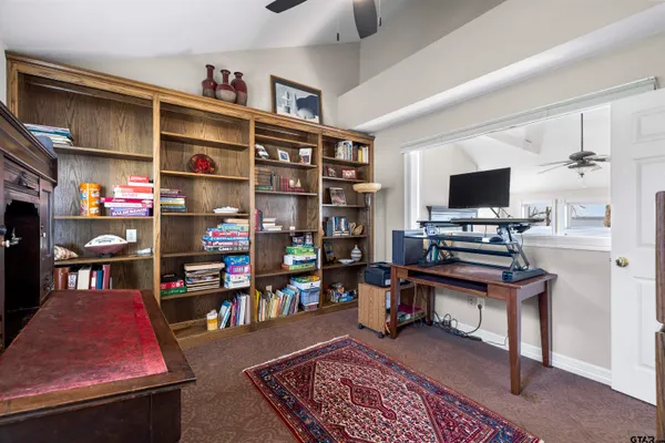 $574,900 | 20848 Bay Shore Drive, Flint, TX 75762