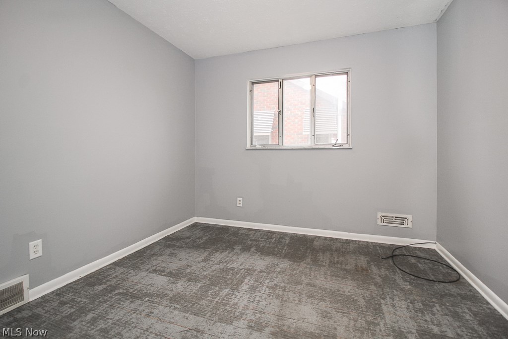 7903 Ackley Road Parma, OH 44129 - Photo 19 of 27