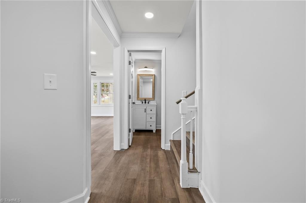 415 Spring Street Thomasville, NC 27360 - Photo 13 of 32