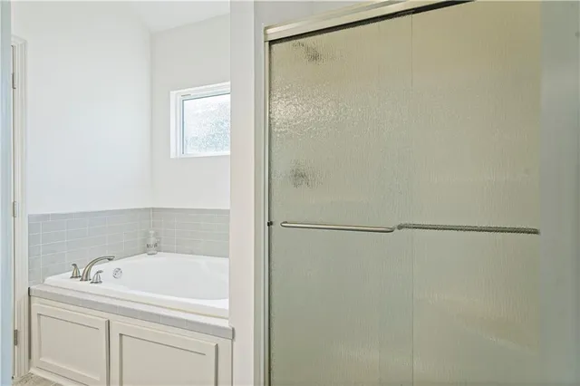 $444,900 | 988 Poplar Lane, Liberty, MO 64068