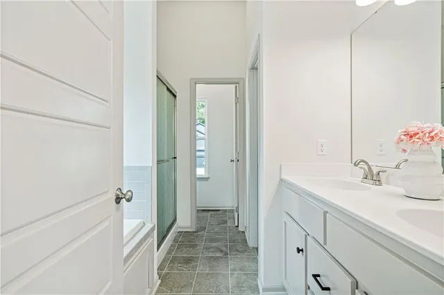 $444,900 | 988 Poplar Lane, Liberty, MO 64068