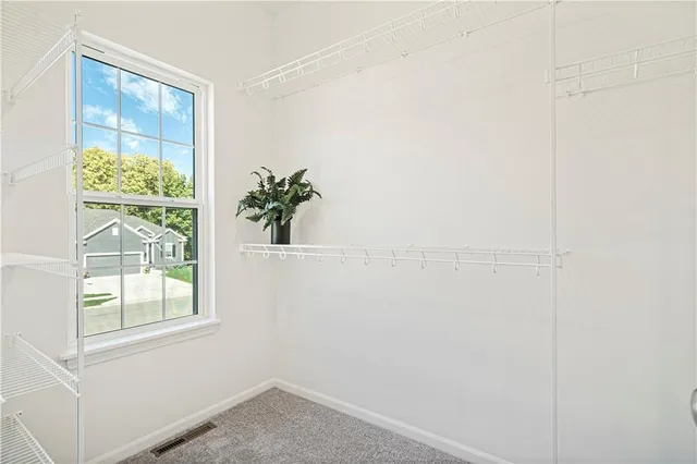 $444,900 | 988 Poplar Lane, Liberty, MO 64068