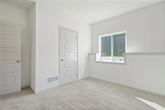 $444,900 | 988 Poplar Lane, Liberty, MO 64068