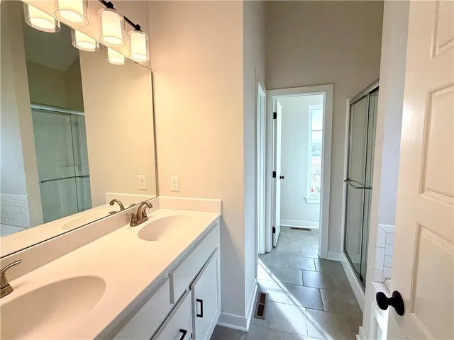 $444,900 | 988 Poplar Lane, Liberty, MO 64068