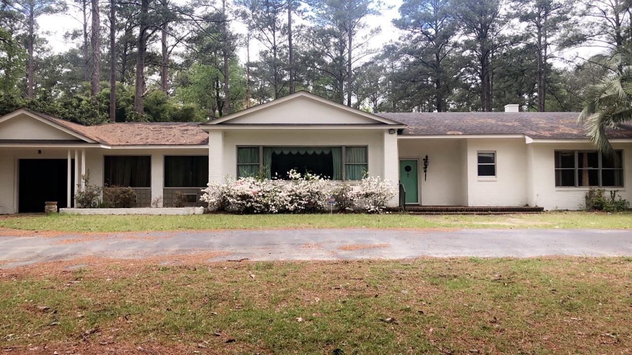 414 Churchill Road Walterboro, SC 29488 - Photo 3 of 21 ch3