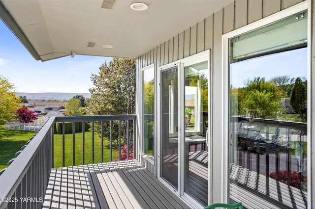 $535,000 | 530 Follow Through Drive, Yakima, WA 98901