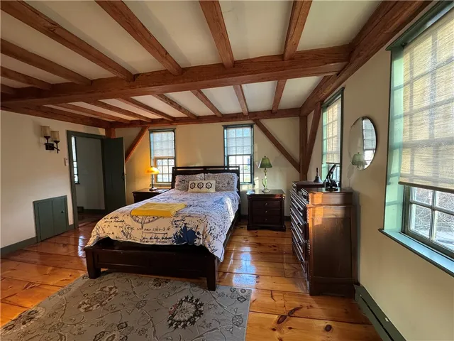 $5,500 | 9 Thames Street, Newport, RI 02840