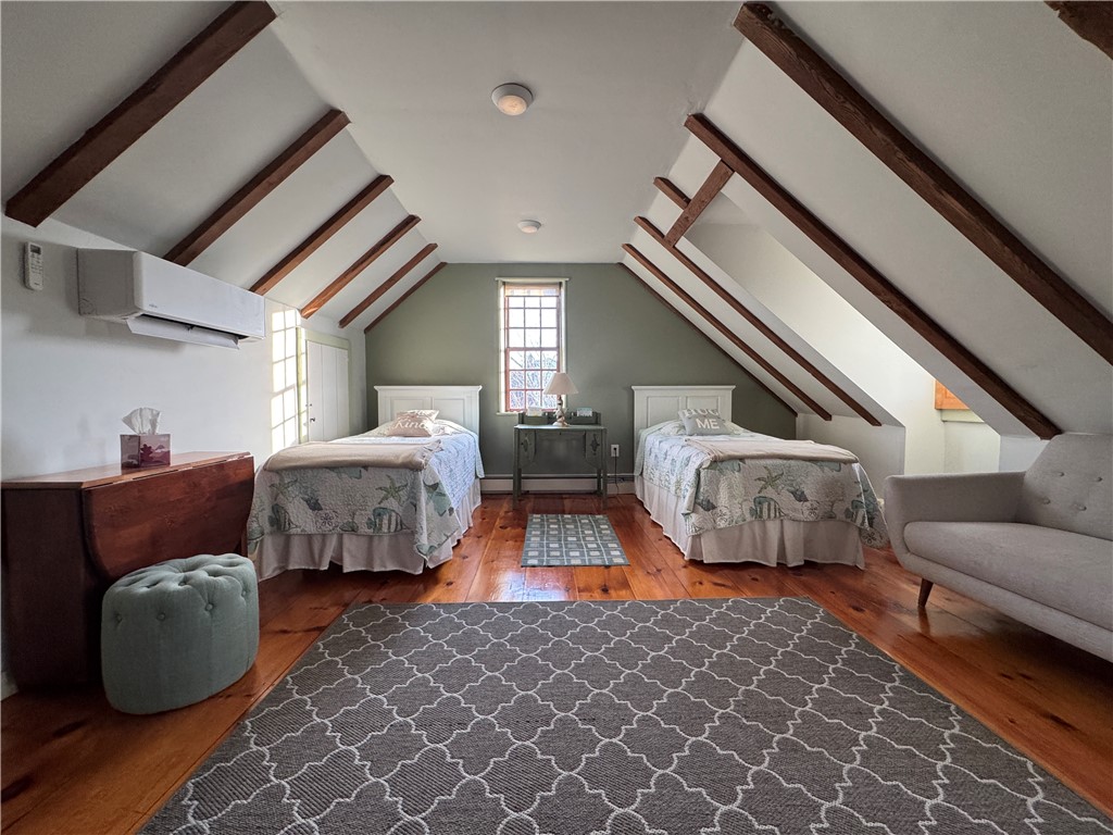 9 Thames Street Newport, RI 02840 - Photo 27 of 30