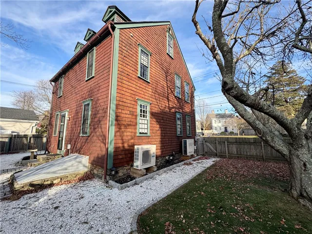 $5,500 | 9 Thames Street, Newport, RI 02840