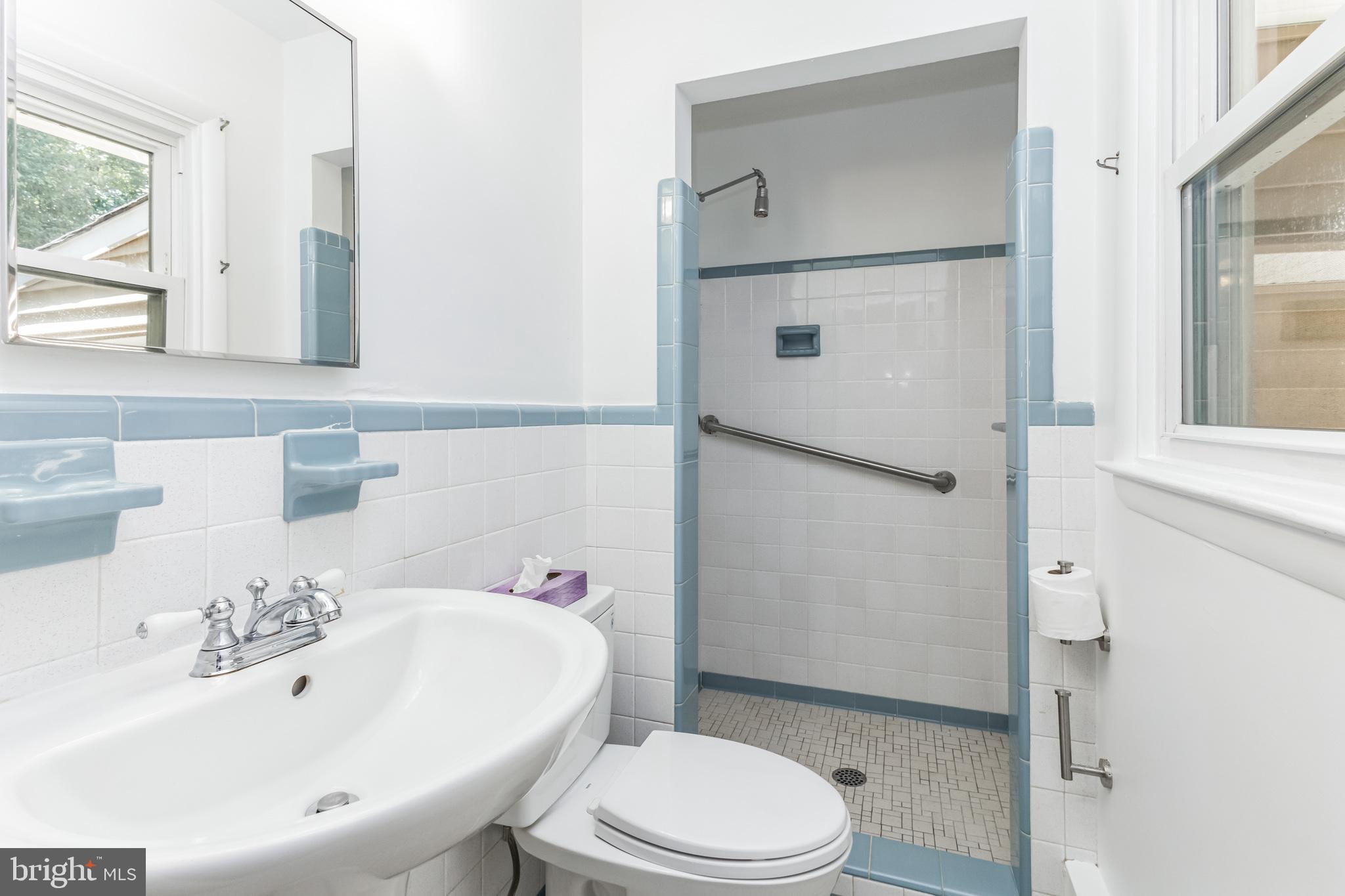 11407 Norris Drive Silver Spring, MD 20902 - Photo 13 of 37 Primary bathroom