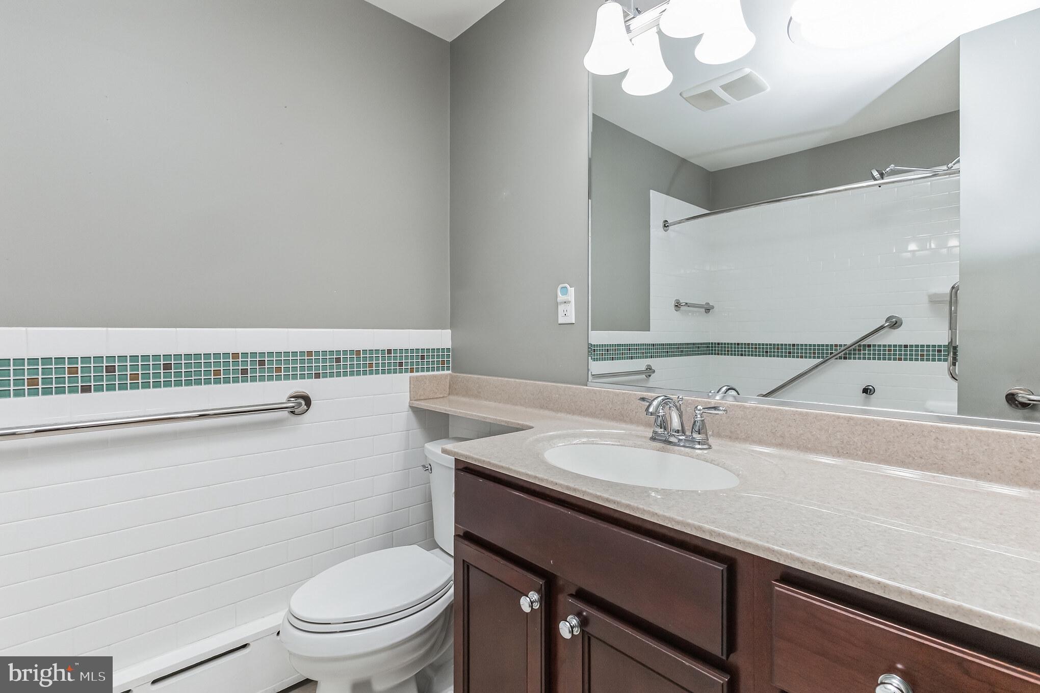 11407 Norris Drive Silver Spring, MD 20902 - Photo 15 of 37 Second full bathroom on main level off the hallway