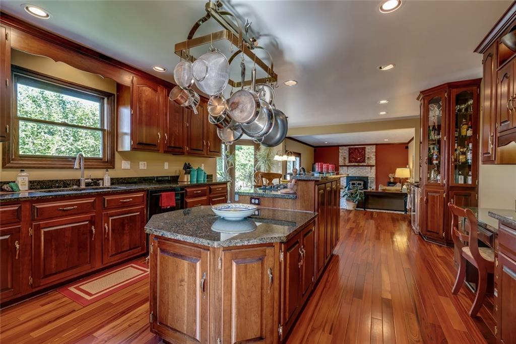 133 Field Club Circle McKees Rocks, PA 15136 - Photo 6 of 25