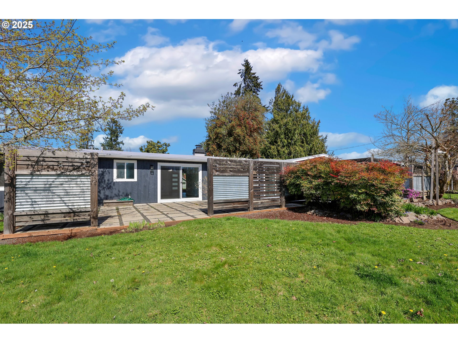 2425 Hayden Bridge Road Springfield, OR 97477 - Photo 42 of 44