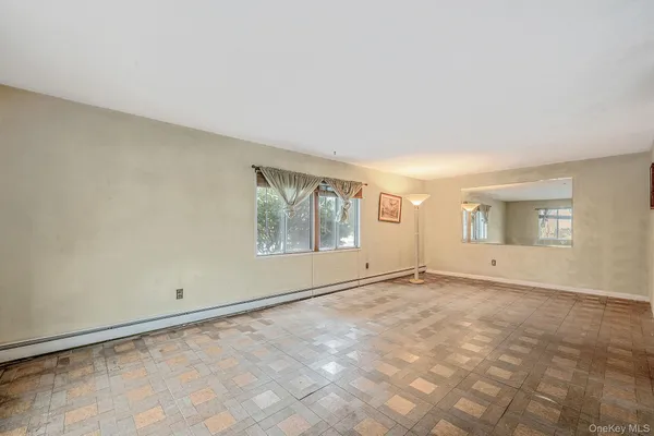 $769,000 | 22 Meyer Lane, Medford, NY 11763