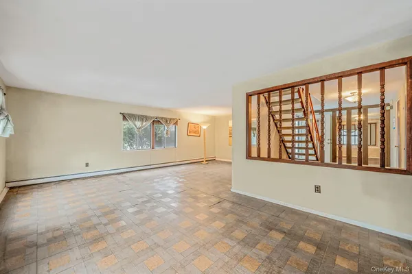 $769,000 | 22 Meyer Lane, Medford, NY 11763