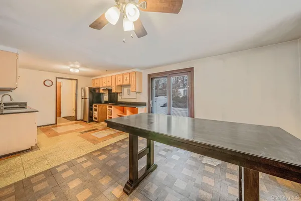 $769,000 | 22 Meyer Lane, Medford, NY 11763