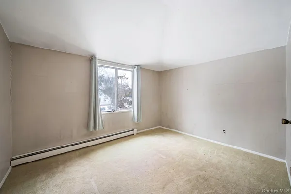 $769,000 | 22 Meyer Lane, Medford, NY 11763