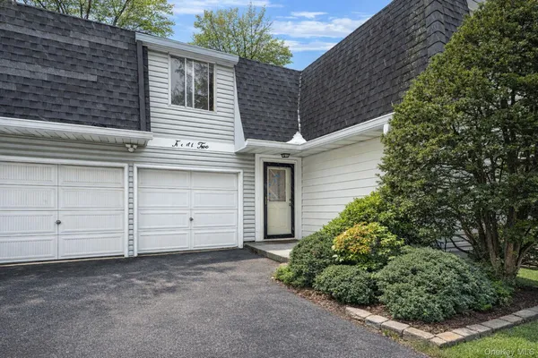 $769,000 | 22 Meyer Lane, Medford, NY 11763